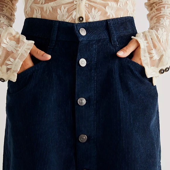 NWT Free People Ray Cord Mini Skirt corduroy ebony black button up - Picture 3 of 6